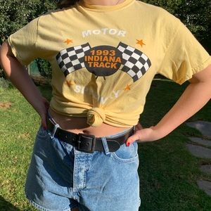 Brandy Melville graphic tee!